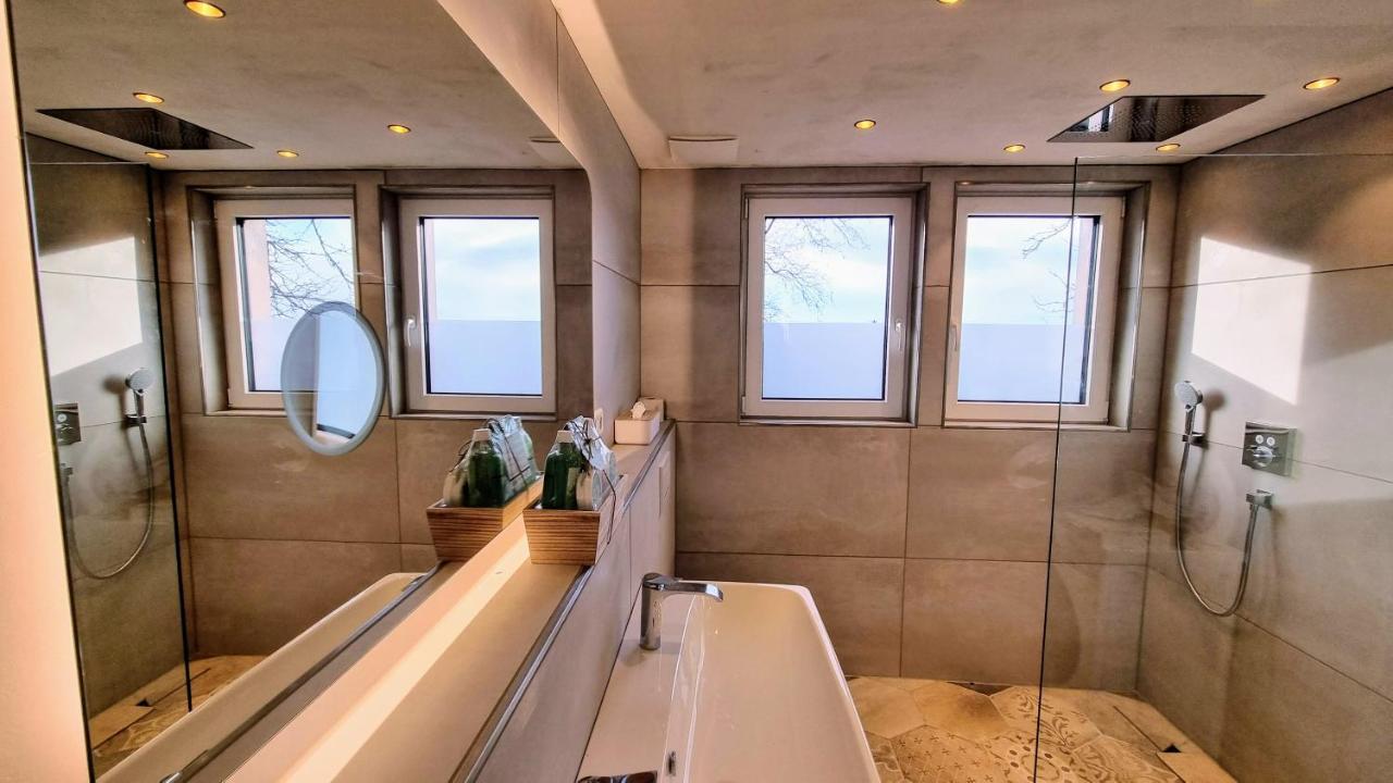 Villa Exklusives Holzhaus Mit Bergbahn - Baden-Baden Im Schwarzwald Exterior foto